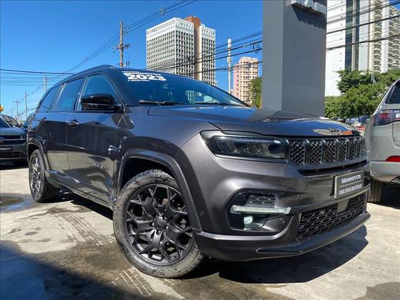 JEEP COMMANDER 1.3 T270 TURBO FLEX OVERLAND AT6 JEEP COMMANDER 1.3 T270 TURBO FLEX OVERLAND AT6